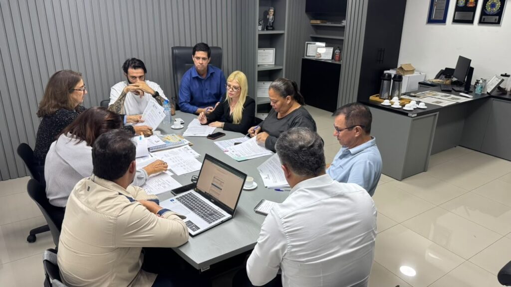 Sem previsão de fechar escolas no Poiares e no Cantagalo, diz Educação à Comissão da Câmara de Caraguatatuba