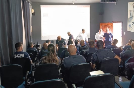 Caraguatatuba promove treinamento para integrar Guarda Civil Municipal à fiscalização de posturas