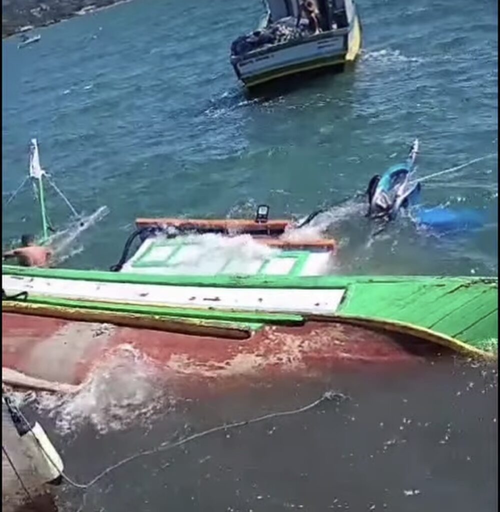 Barco de pesca afunda no píer do Perequê, em Ilhabela; ninguém ficou ferido