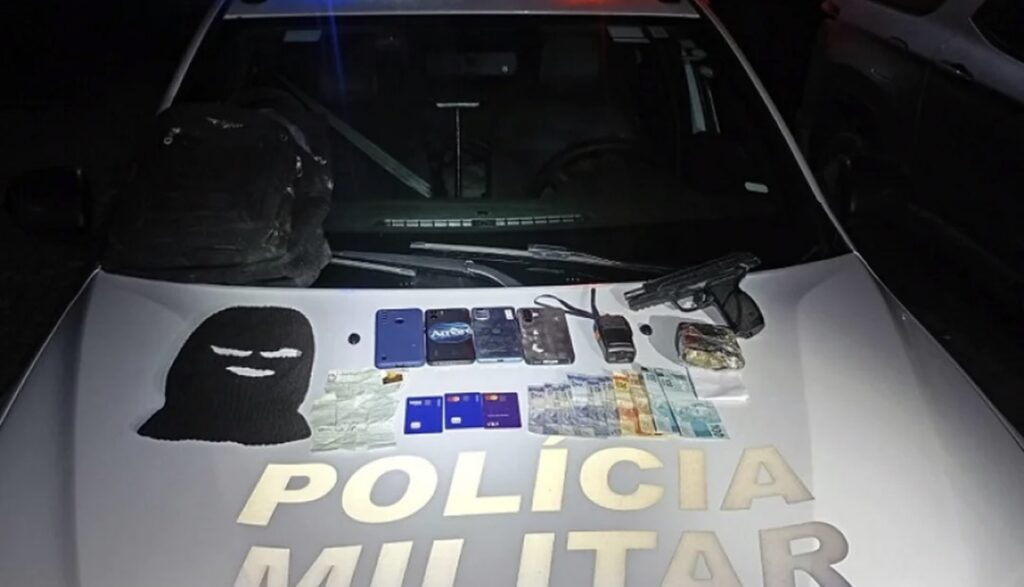 Quadrilha amarra vítimas e faz transferências via Pix durante assalto em São Sebastião